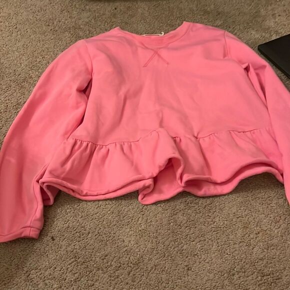 Roolee Tops - Pink Ruffled Hem Women’s Sweatshirt